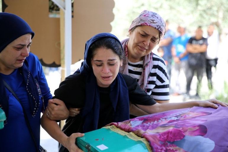 İzmirde cani baba 3 çocuğunu katletmişti Yemek yedikleri fotoğrafın hikayesi ortaya çıktı