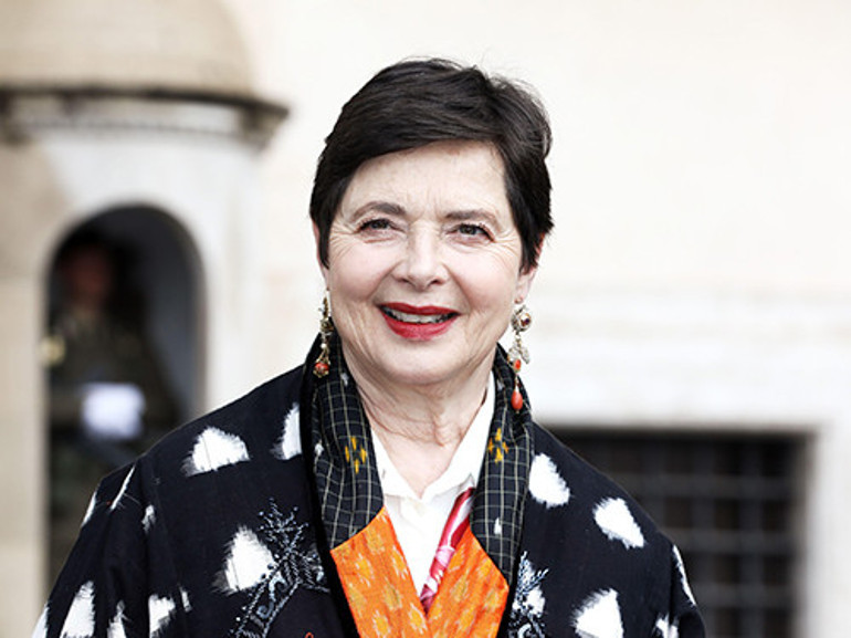 Bir dönemin en güzel yıldızıydı... Yaşlanıp iş bulamayınca çiftlik hayatına sığındı... Yumurtalarımızı çaldılar