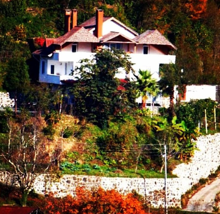 Doğa ile iç içeyim, yaklaşık 5 yıldır çiftçilik yapıyorum