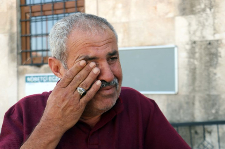 Kına gecesinde damadı hastanelik ettiler Kuzenine söylediği sözden sonra ortalık savaş alanına döndü: 20 kişi salonu bastı