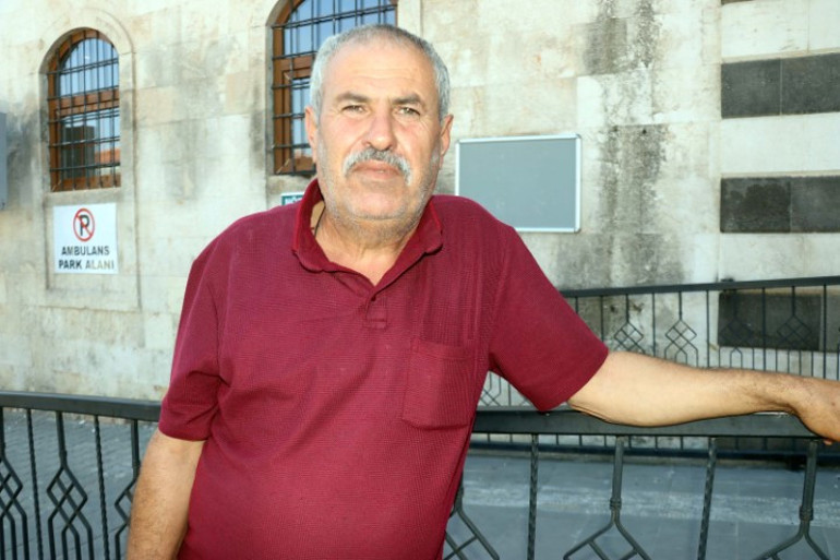 Kına gecesinde damadı hastanelik ettiler Kuzenine söylediği sözden sonra ortalık savaş alanına döndü: 20 kişi salonu bastı