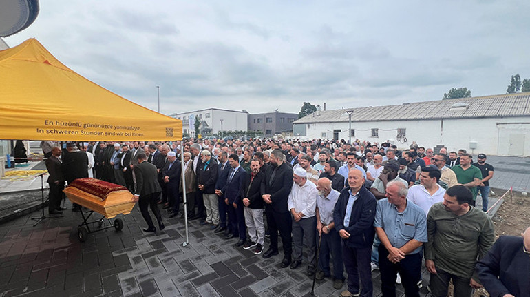 Amine Erbakan hayatını kaybetti