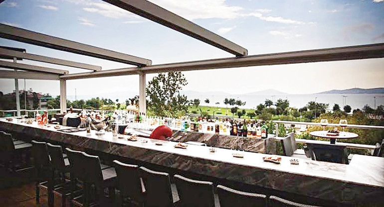 ‘Sana tepeden baktım ey aziz İstanbul