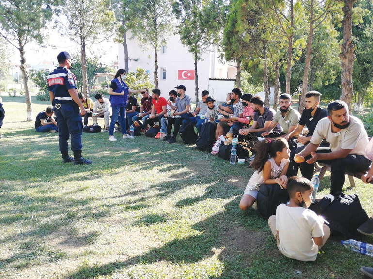 ‘Irkçılık, muhatap ne yaparsa yapsın, onu etnik kimliğine bakarak dışlamak ve aşağılamaktır’