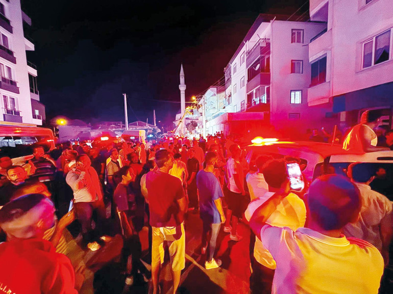 ‘Irkçılık, muhatap ne yaparsa yapsın, onu etnik kimliğine bakarak dışlamak ve aşağılamaktır’