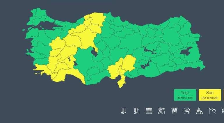 İstanbul için yağış alarmı Ankarada yollar göle döndü...  AKOM saat vererek uyardı: Etkisini artıracak, hazırlıklı ve tedbirli olun...