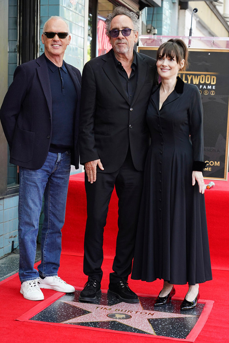 Geç bulduğu aşkının gözünün içine bakıyor… En özel gününde elini bir an bile bırakmadı