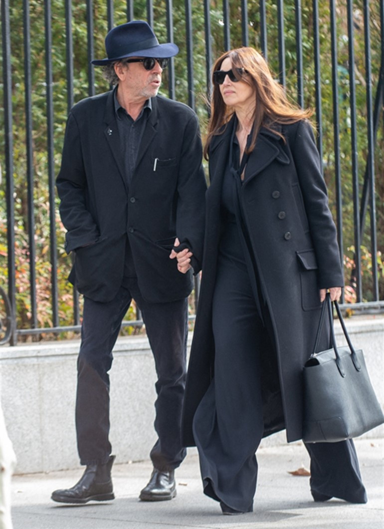 Geç bulduğu aşkının gözünün içine bakıyor… En özel gününde elini bir an bile bırakmadı