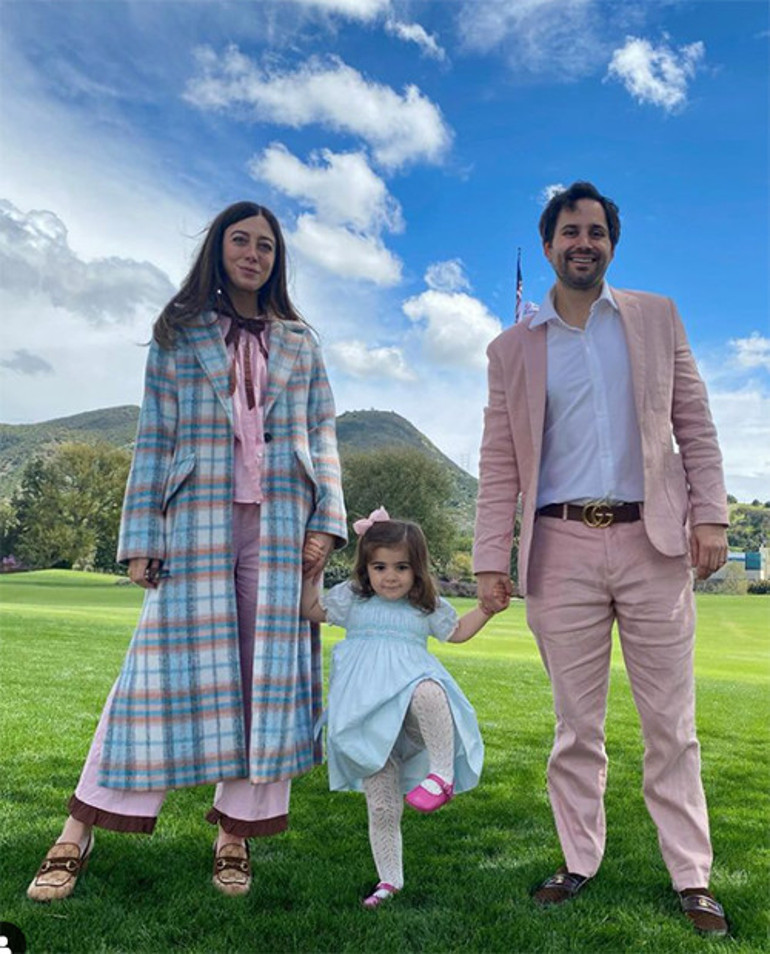 41 yıl bir yastıkta kocadılar: Yıldırım çarpmış gibi başlayan aşka yeni torun geldi