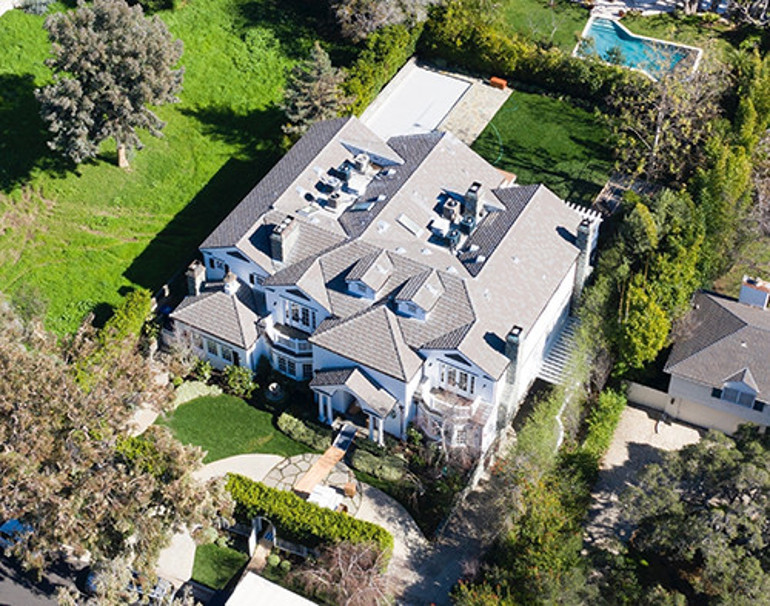 Boşandı, hayalindeki yuvayı kurdu: Ünlü oyuncunun huzur sığınağı