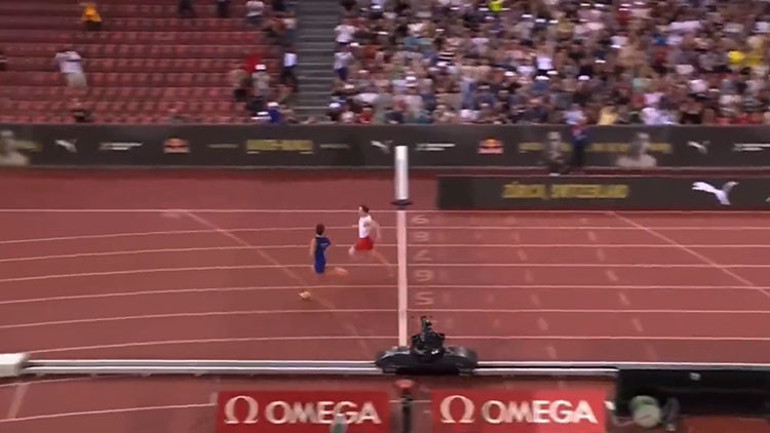 Armand Duplantis sınırları zorluyor Sırıkla atlamanın ardından bu kez de 100 metre koşusunda dünya rekortmenini geçti...