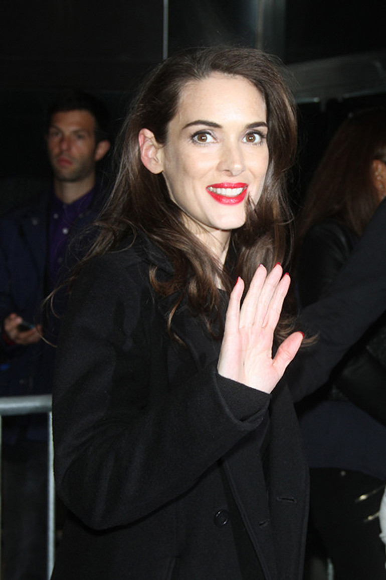 Denememiz gereken bir öpüşme sahnesi vardı... Sen benim kızım yaşındasın dedi, eğilip alnımdan öptü