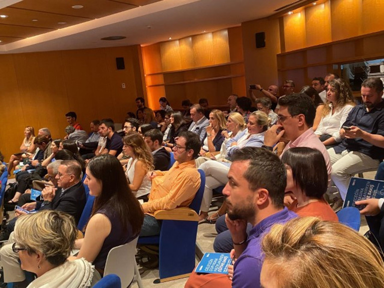 Yeni müfredatla birlikte haftalık ders saatleri değişecek mi Bakan Tekin yanıtladı...