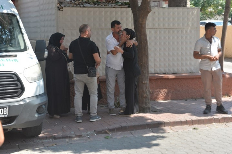 Cirit sporcusu Yağmur, gözyaşları içinde toprağa verildi... Acılı anne: Kızımın hayalleri vardı, yarım kaldı