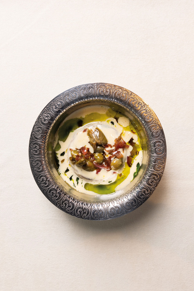 Hayalperest yeni nesilden ayakları yere basan bir şef