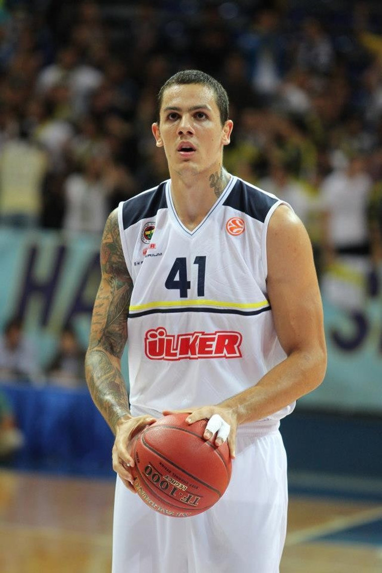 Milli basketbolcu İlkan Karaman hayatını kaybetti Kazaya neden olan sürücü tutuklandı