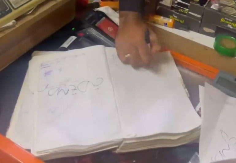 Bakkal bakkal dolanıp veresiye defterlerindeki borçları kapatıyorlar... Bu uygulamamız devam edecek