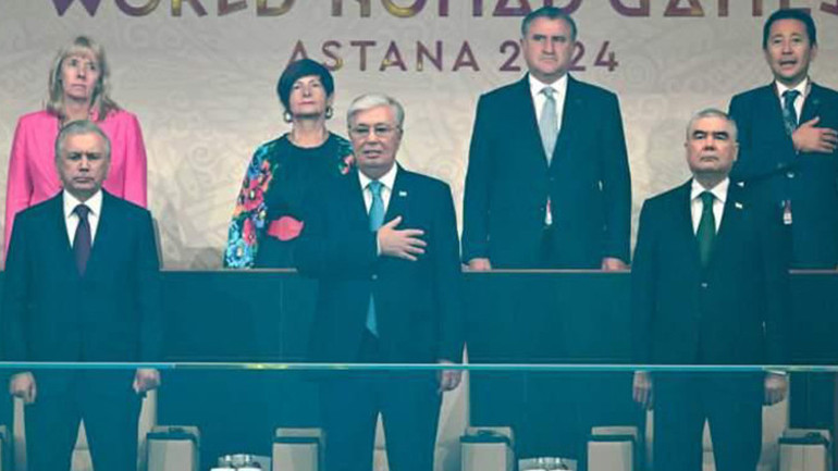 Bakan Bak Kazakistan’da Cumhurbaşkanı Tokayev ile görüştü