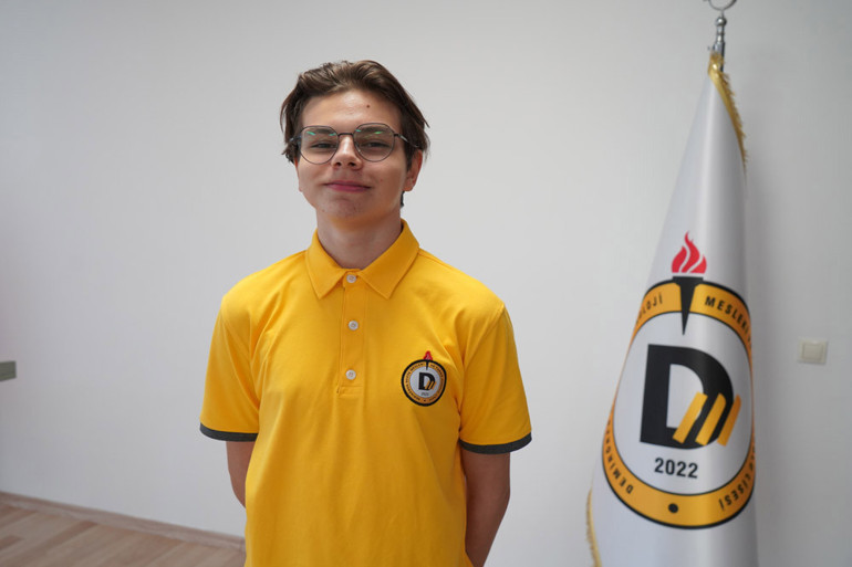 Demirören Medya ve Teknoloji MTAL’de ders zili çaldı