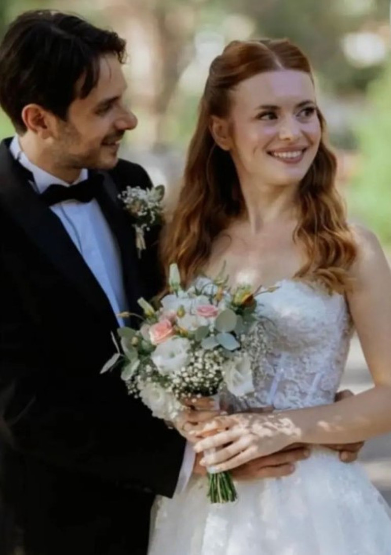 3 yıllık aşkta mutlu son ‘Öylesine güzel seviyorum seni’