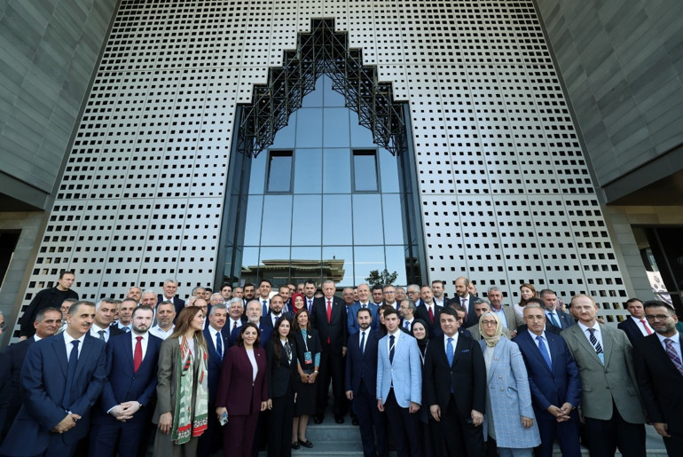 Irkçılık sosyal medyada yükseliyor Erdoğan: Türk ve İslam düşmanlığı yapılıyor