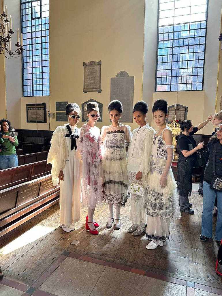 Koleksiyonuyla annesini yaşatıyor