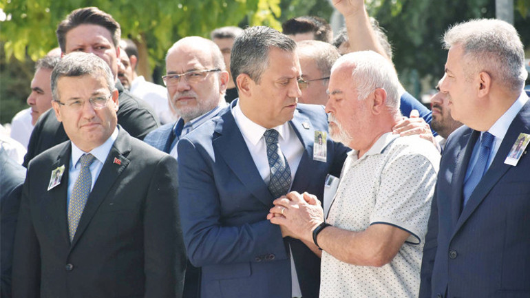 İsrail’in katlettiği aktivist Ayşenur baba ocağında