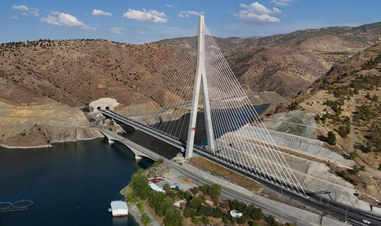 Kömürhan Köprüsü, dünyanın en iyisi oldu