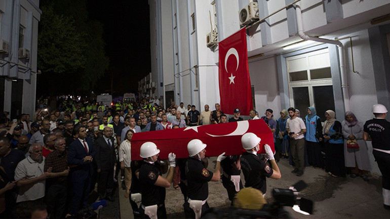Son dakika... İsrail askerlerinin öldürdüğü Ayşenur Ezgi Eygiye son veda: Zalimler hesabını verecek