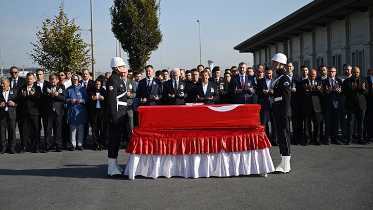 Son dakika... İsrail askerlerinin öldürdüğü Ayşenur Ezgi Eygiye son veda: Zalimler hesabını verecek