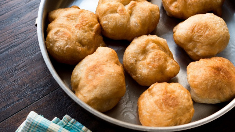 Mevlid Kandilinde ne yapılır, ne dağıtılır Kıyır kıyır kandil simidi, kandil helvası, pişi, kandil şekeri tarifi