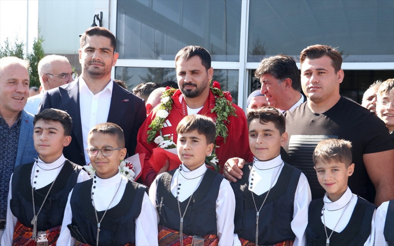 Taha Akgül: Yönetici olarak hizmet etmek istiyorum...