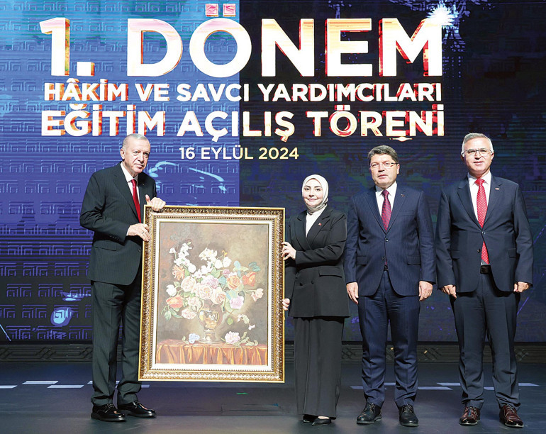 Cumhurbaşkanı Tayyip Erdoğan: Sosyal medya operasyon aygıtı oldu