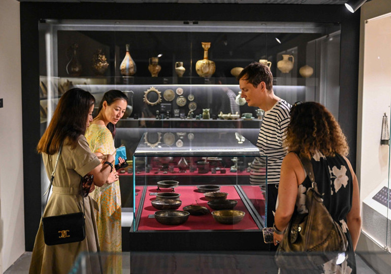 New York Metropolitan Sanat Müzesi’nden ziyaret