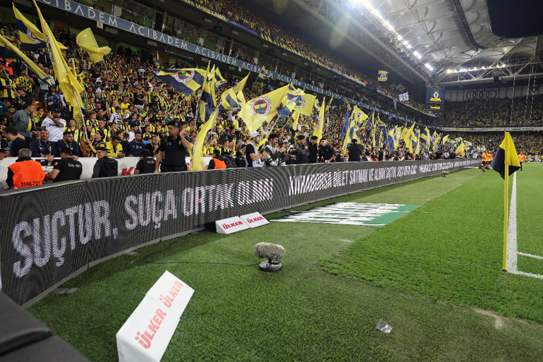 Fenerbahçeden Galatasaraya karaborsa bilet göndermesi