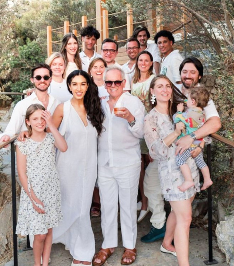 Üçüncüsü de kız