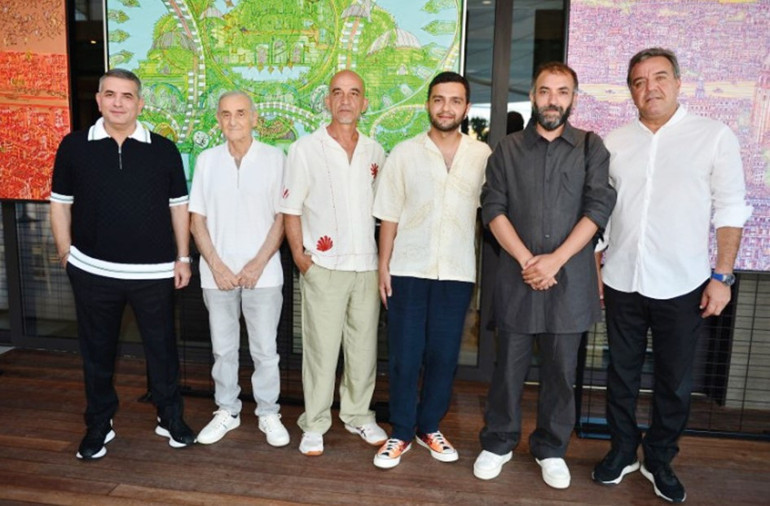 Üçüncüsü de kız