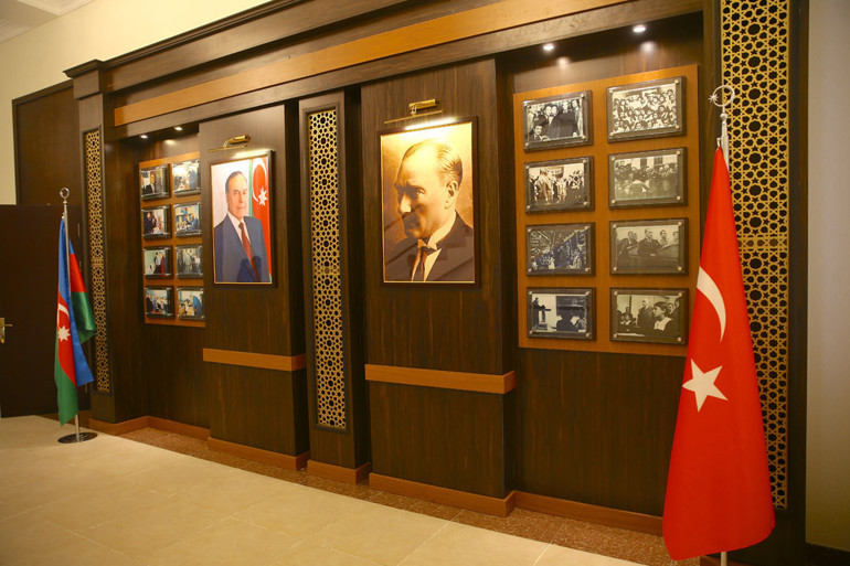 Türkiye-Azerbaycan Üniversitesinde ilk dersbaşı