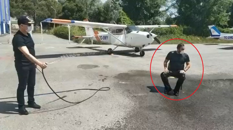 Son dakika... Bursa’da eğitim uçağı düştü: 2 pilottan acı haber Uçak, acil iniş çalışması yaptığı sırada takla atmış