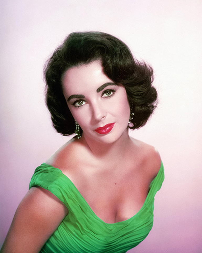 Efsane oyuncunun son kocası inşaat işçisiydi... Keşke bu kadar ünlü olacağıma ev kadını olup aileme baksaydım