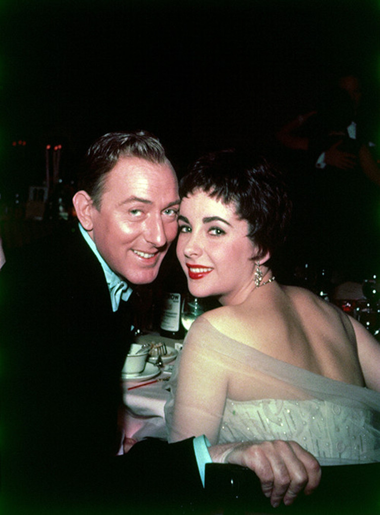 Efsane oyuncunun son kocası inşaat işçisiydi... Keşke bu kadar ünlü olacağıma ev kadını olup aileme baksaydım