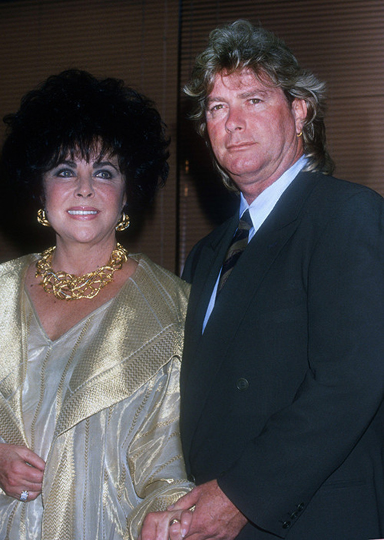 Efsane oyuncunun son kocası inşaat işçisiydi... Keşke bu kadar ünlü olacağıma ev kadını olup aileme baksaydım