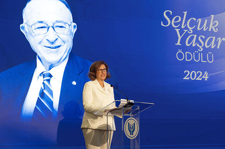 Selçuk Yaşar Ödülü dünyanın ilk ‘Akıllı köyü’nü kuran Tülin Akın’ın oldu