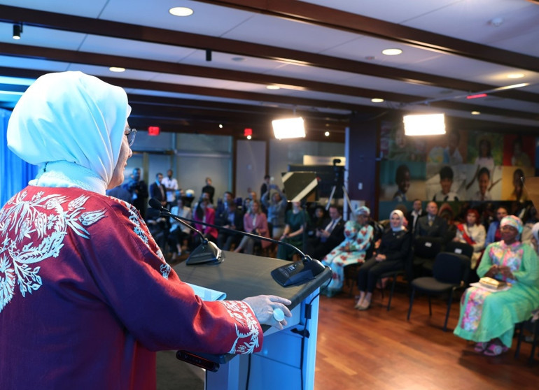 Emine Erdoğan: Filistindeki durumu göz ardı edemeyiz