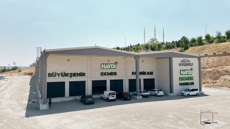 HAYDİ büfeleriyle belediyeden vatandaşa ekmek