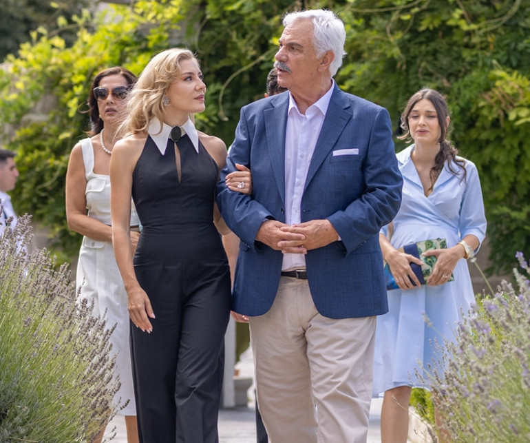 Hanzade Alacadan Kapadokyaya özel testi kebabı