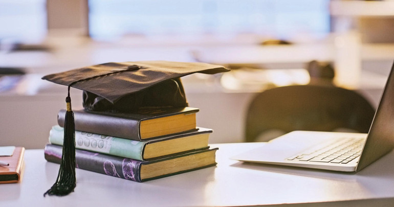 ‘Sahte tez’ yazdırırken dolandırılıyorlar... Ava giderken avlananlar