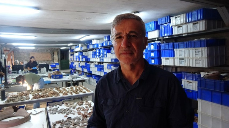 Çanakkaledeki kazıda çıkarıldı: 1700 yıl önce kullanıp çöpe atmışlar... Bu buluntular bizim için çok önemli