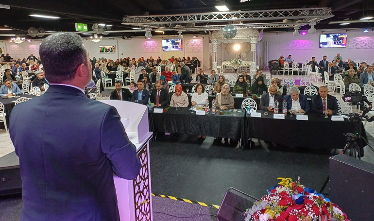 ‘Peygamberimiz ve Şahsiyet İnşası’ konferansına büyük ilgi