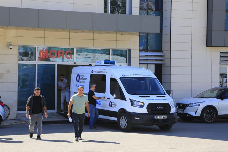 Hırsızları kovalayan 67 yaşındaki adam, yediği yumrukla hayatını kaybetti